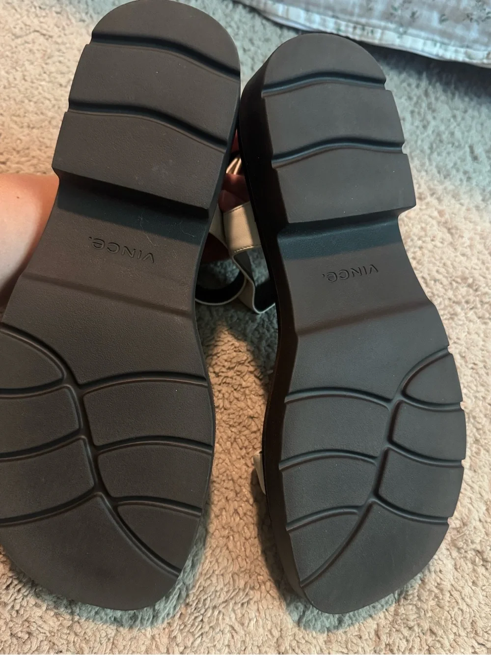 Vince Eloise leather easy comfort sandals